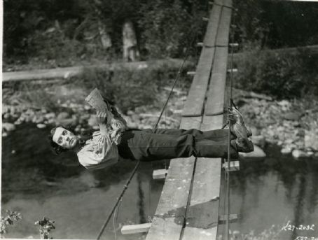 [Image: Buster-Keaton.jpg]